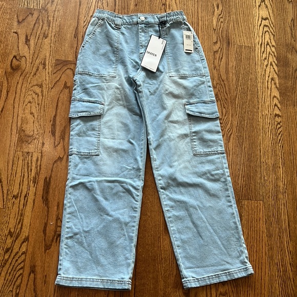ALMOST FAMOUS Skater Wide-Leg, Utility Cargo Jeans. Baggy Jeans. - Picture 3 of 3